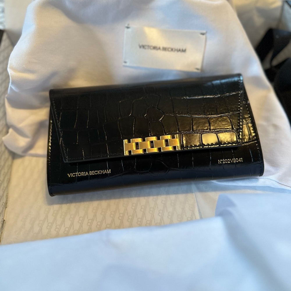 Victoria Beckham Elegant Black Croc-Embossed Chain Wallet Wristlet Clutch - Picture 3 of 16